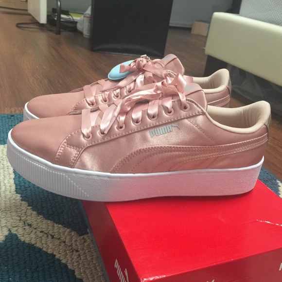 puma vikky beige